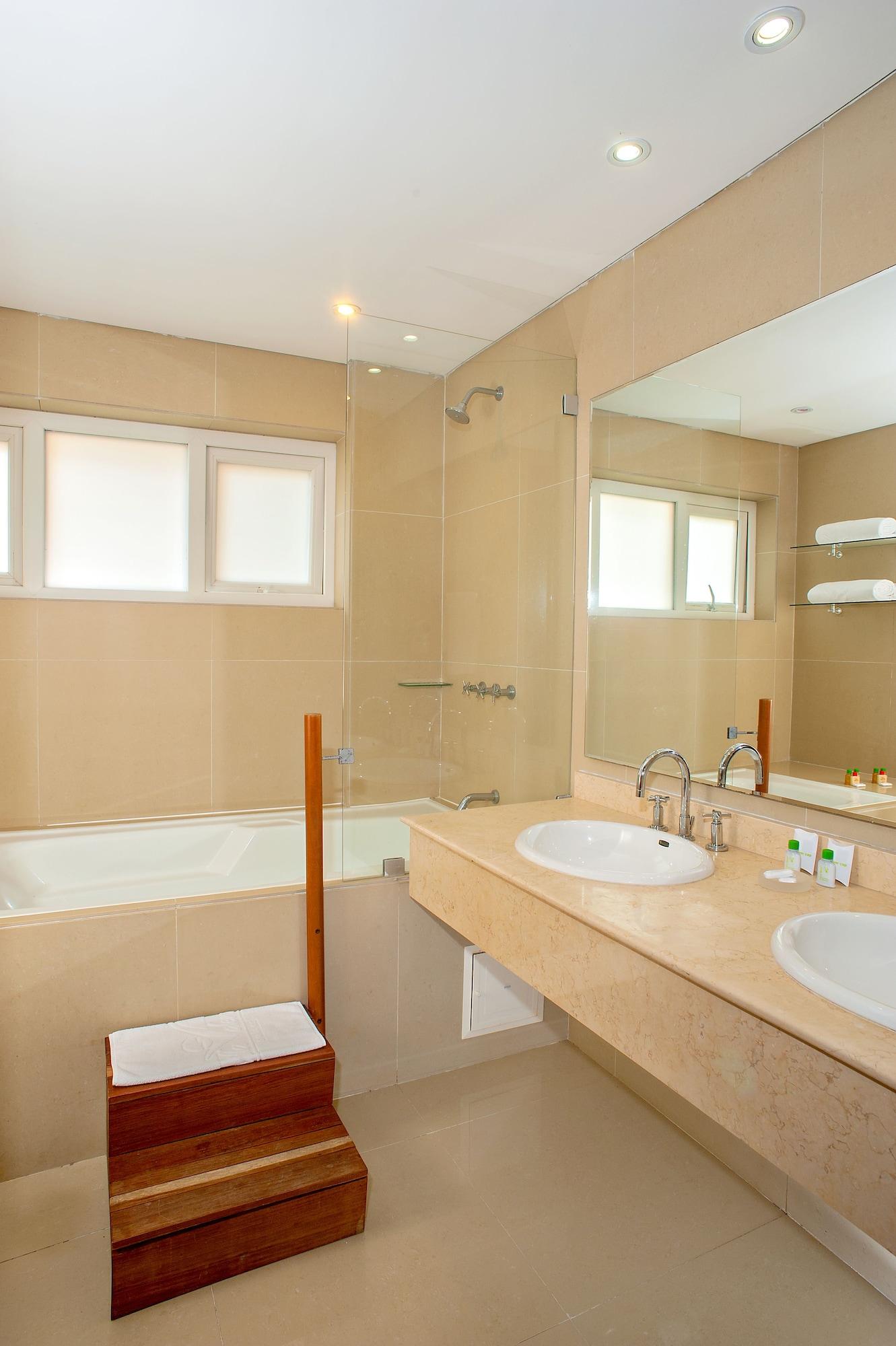 Wyndham Garden Villavicencio Restrepo  Buitenkant foto